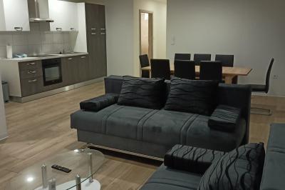 NEU Apartment Kugla (4+2)